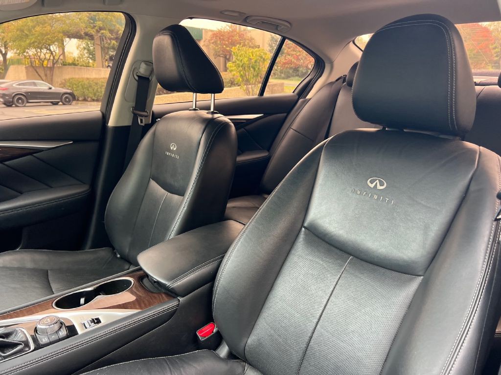 2014 INFINITI Q50 Image 17