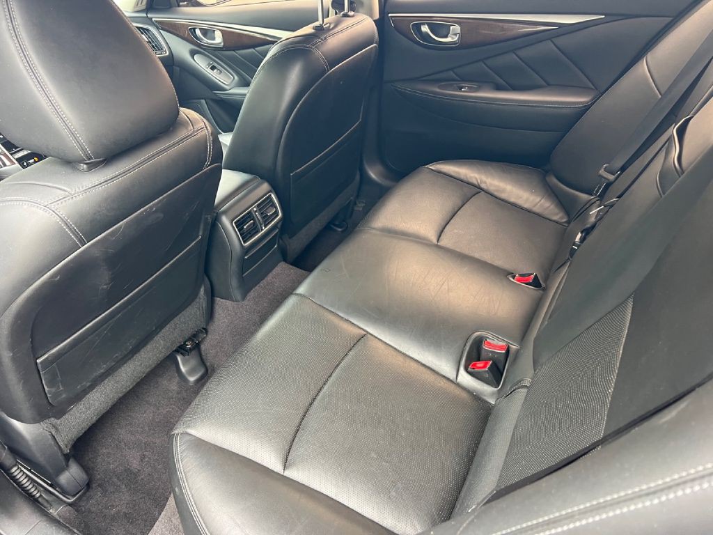 2014 INFINITI Q50 Image 21