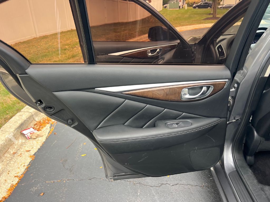 2014 INFINITI Q50 Image 28