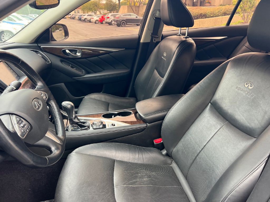 2014 INFINITI Q50 Image 31