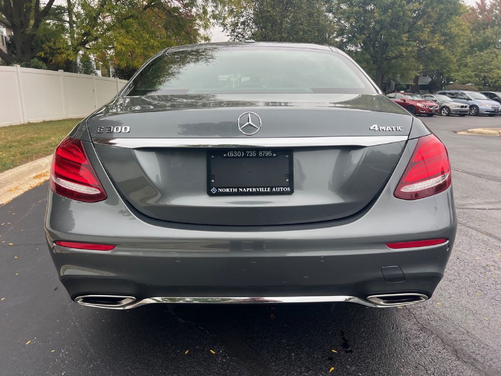 2017 Mercedes-Benz E-Class Image 8