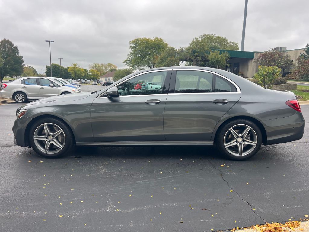 2017 Mercedes-Benz E-Class Image 10