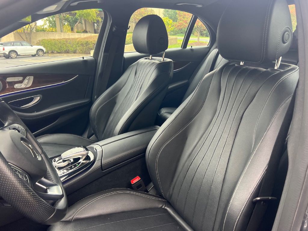 2017 Mercedes-Benz E-Class Image 20