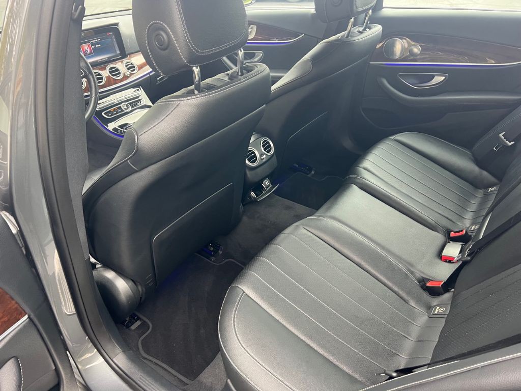 2017 Mercedes-Benz E-Class Image 28