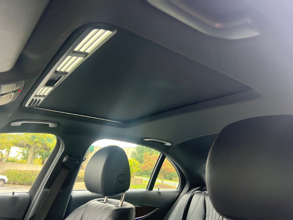 2017 Mercedes-Benz E-Class Image 29