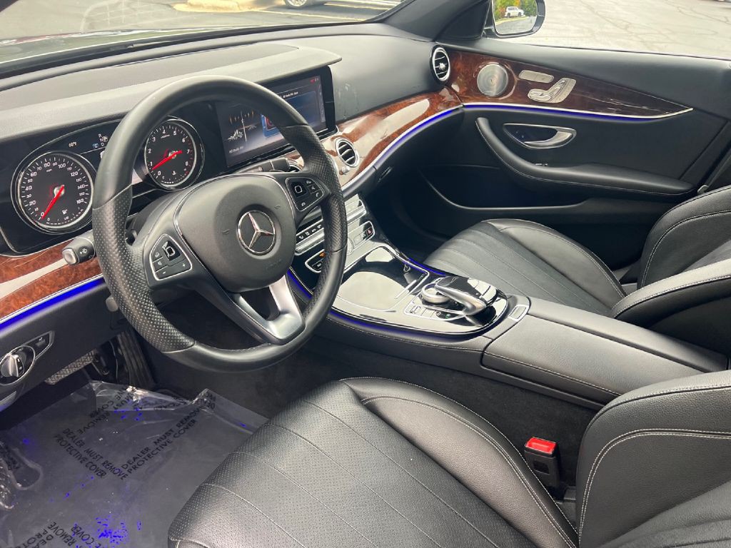2017 Mercedes-Benz E-Class Image 33