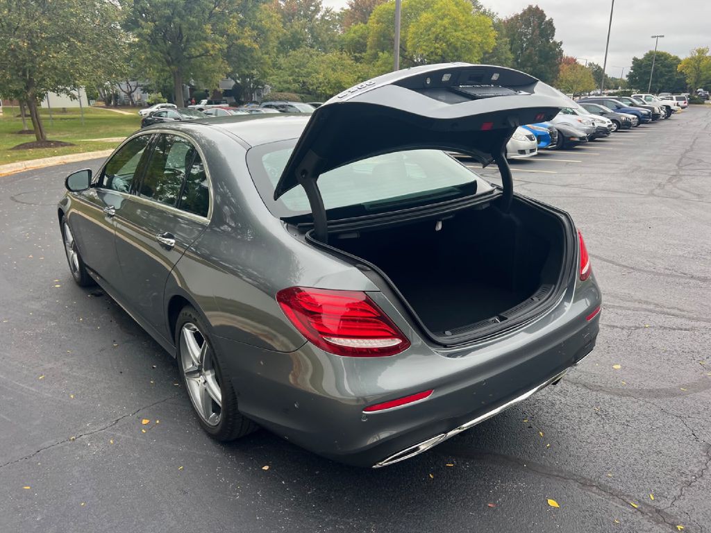 2017 Mercedes-Benz E-Class Image 44