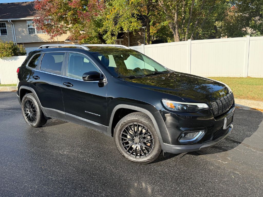 2019 Jeep Cherokee Image 2