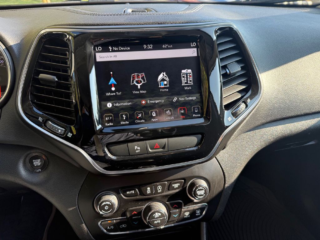 2019 Jeep Cherokee Image 30