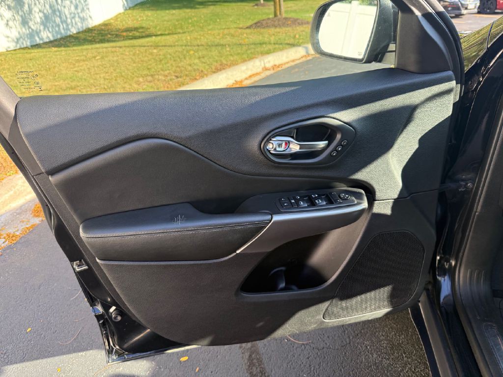 2019 Jeep Cherokee Image 31