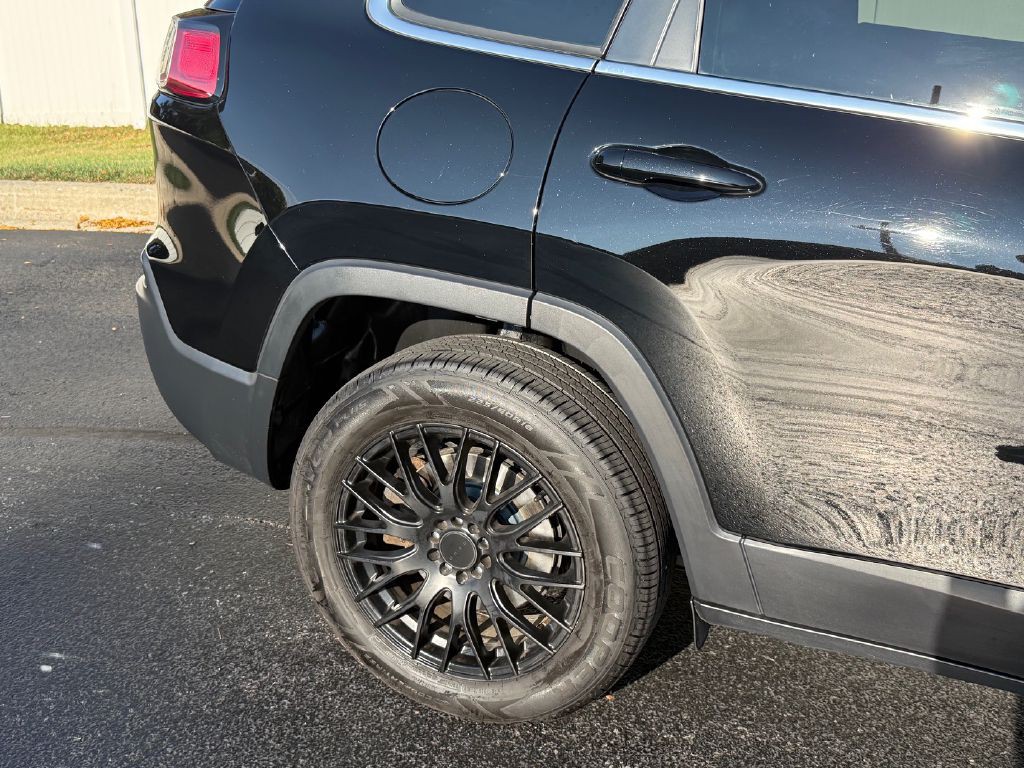 2019 Jeep Cherokee Image 35