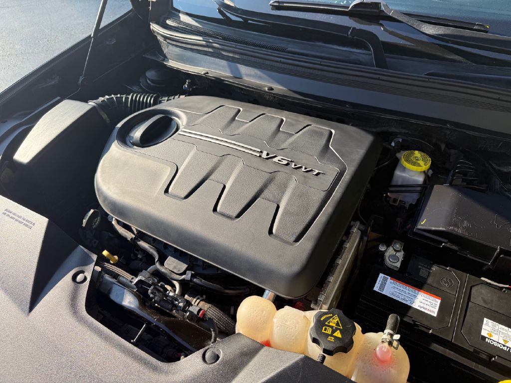 2019 Jeep Cherokee Image 32