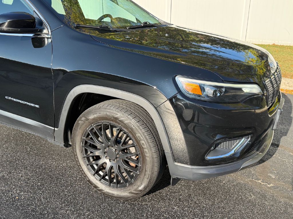 2019 Jeep Cherokee Image 34