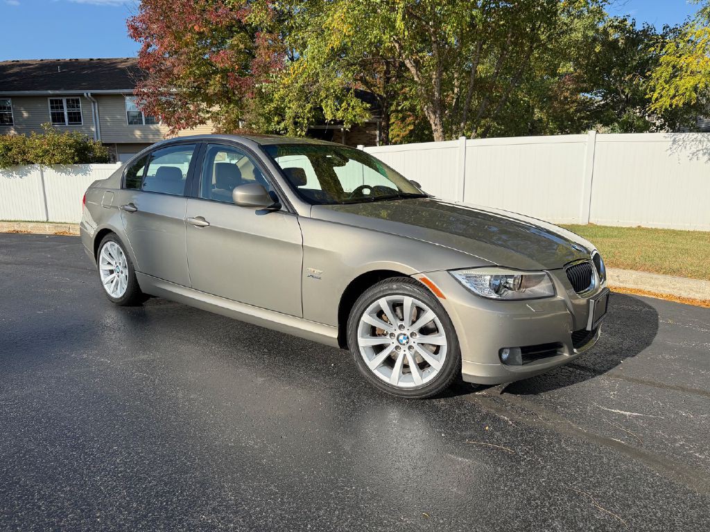 2011 BMW 3 Series Image 38