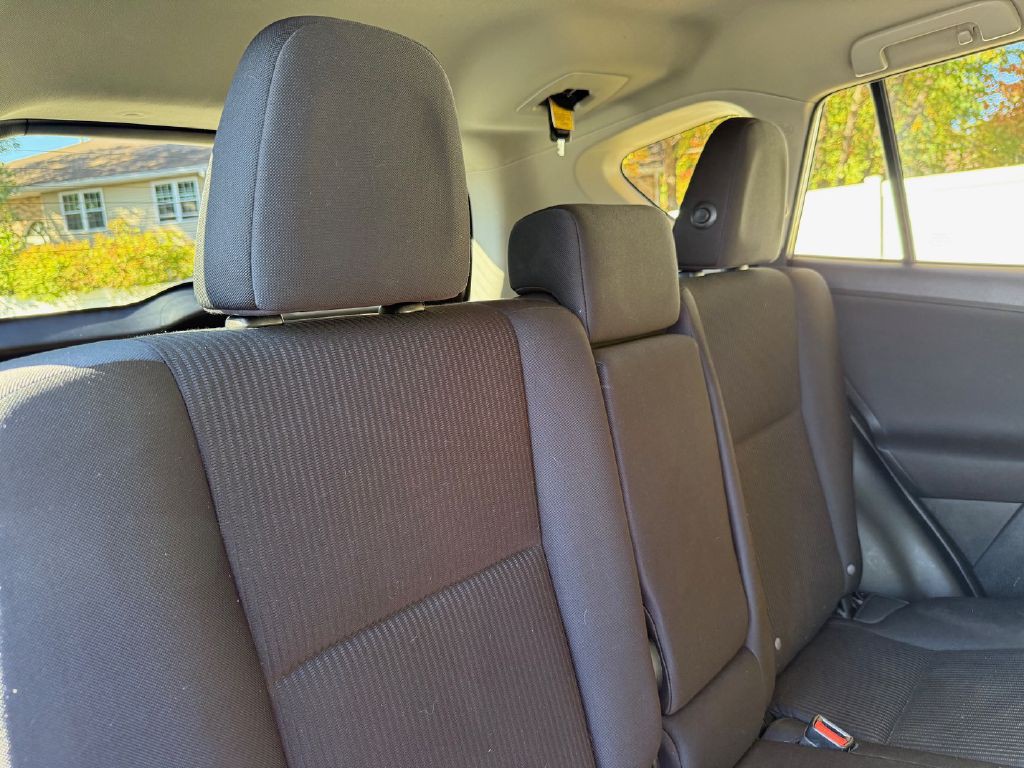 2017 Toyota Rav4 Image 24
