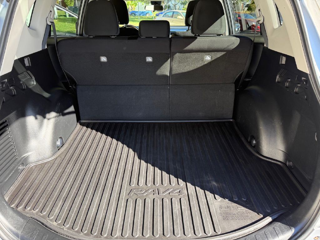 2017 Toyota Rav4 Image 27
