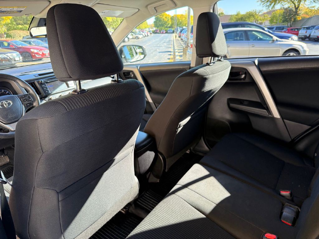 2017 Toyota Rav4 Image 30