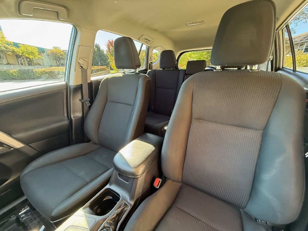 2017 Toyota Rav4 Image 31