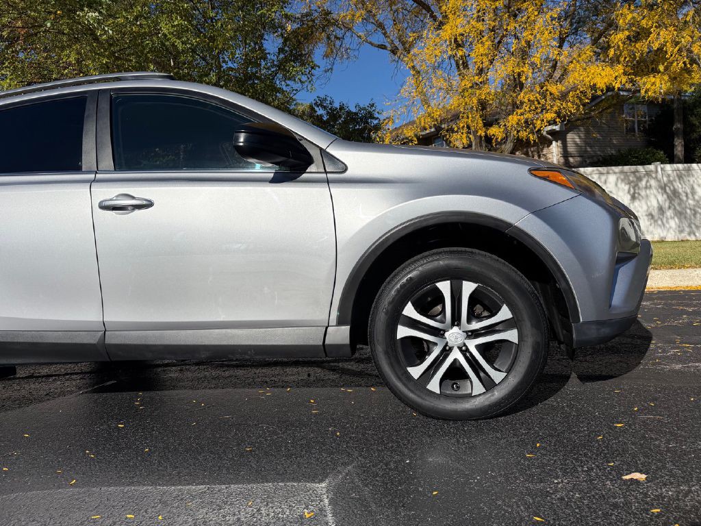 2017 Toyota Rav4 Image 42