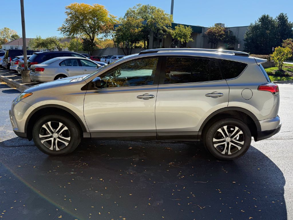 2017 Toyota Rav4 Image 43