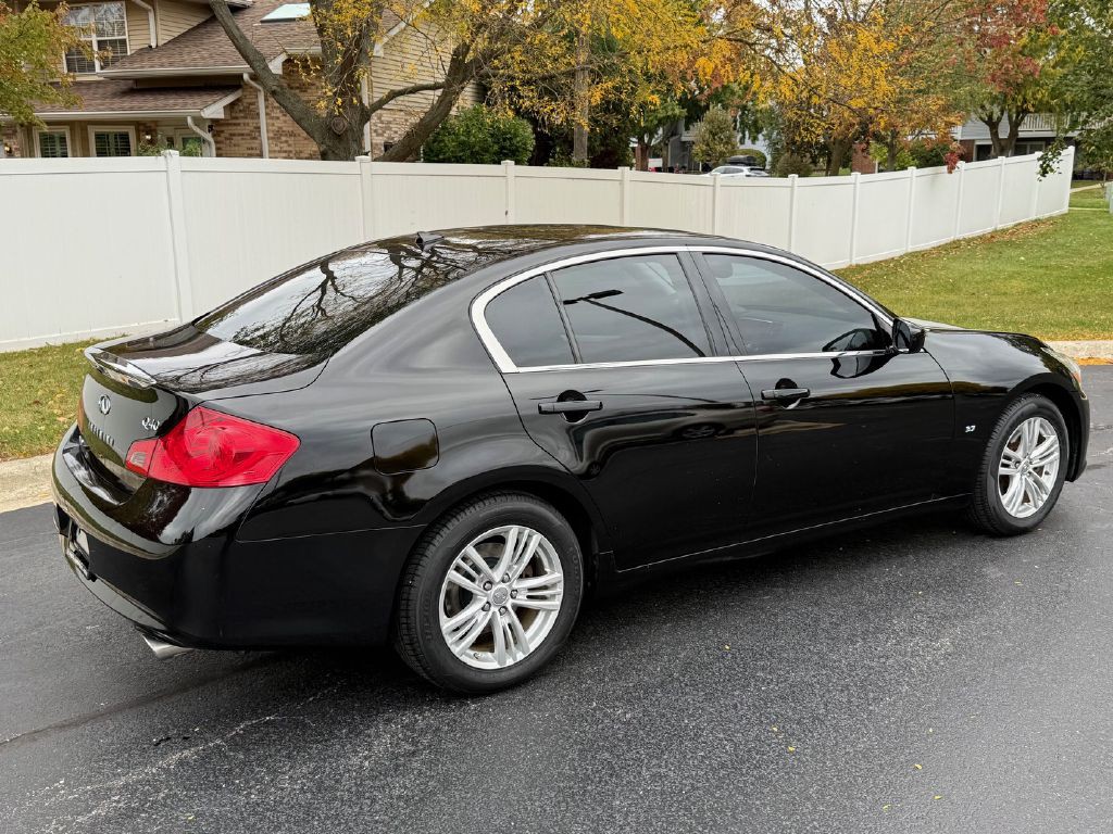 2015 INFINITI Q40 Image 5
