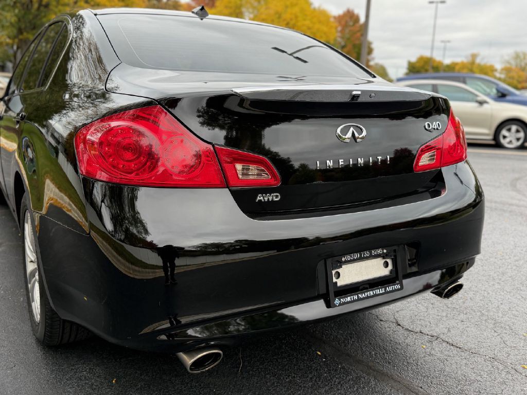 2015 INFINITI Q40 Image 8