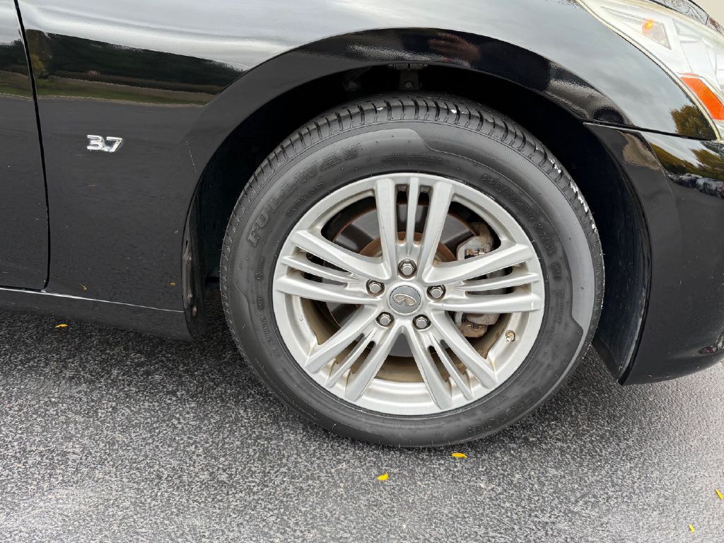 2015 INFINITI Q40 Image 12
