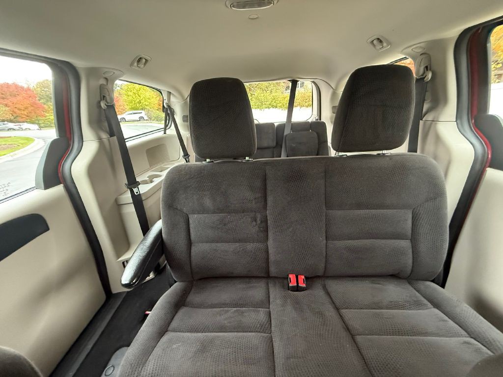 2016 Dodge Grand Caravan Image 24