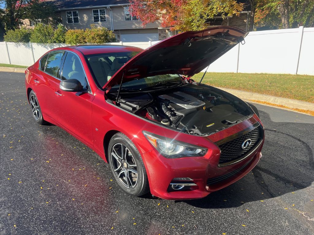 2015 INFINITI Q50 Image 12