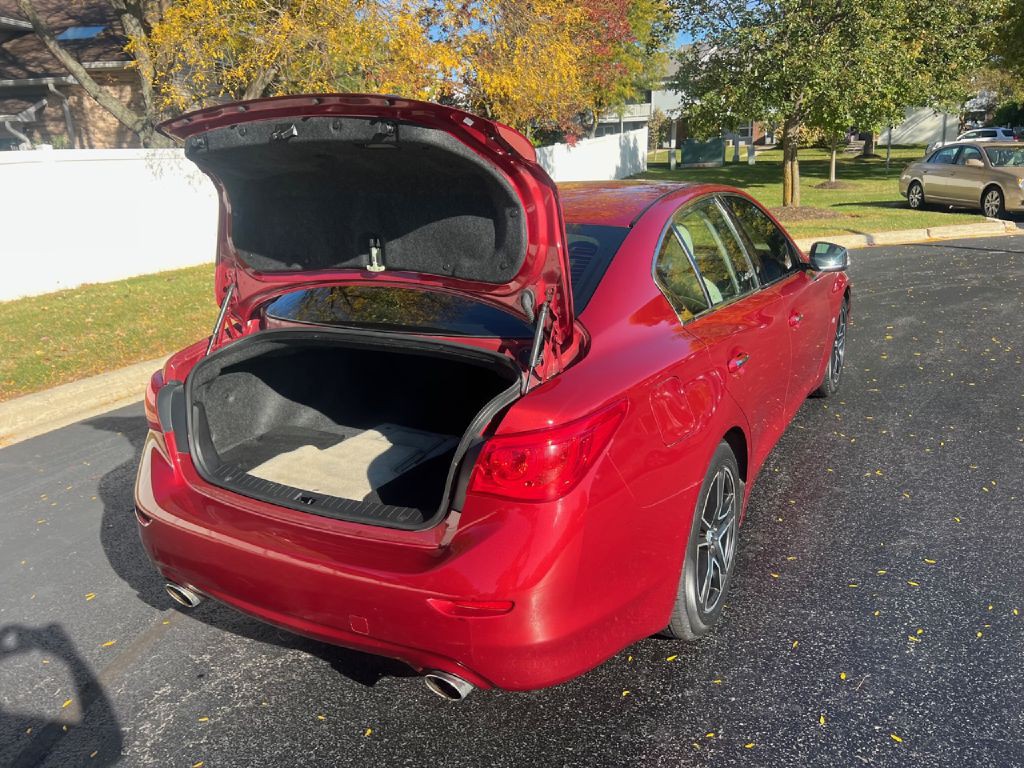 2015 INFINITI Q50 Image 24