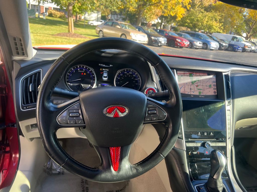 2015 INFINITI Q50 Image 30