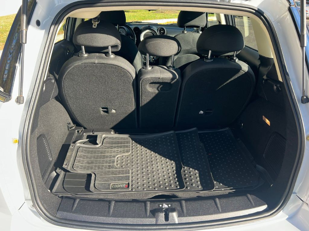 2014 MINI Cooper Image 22