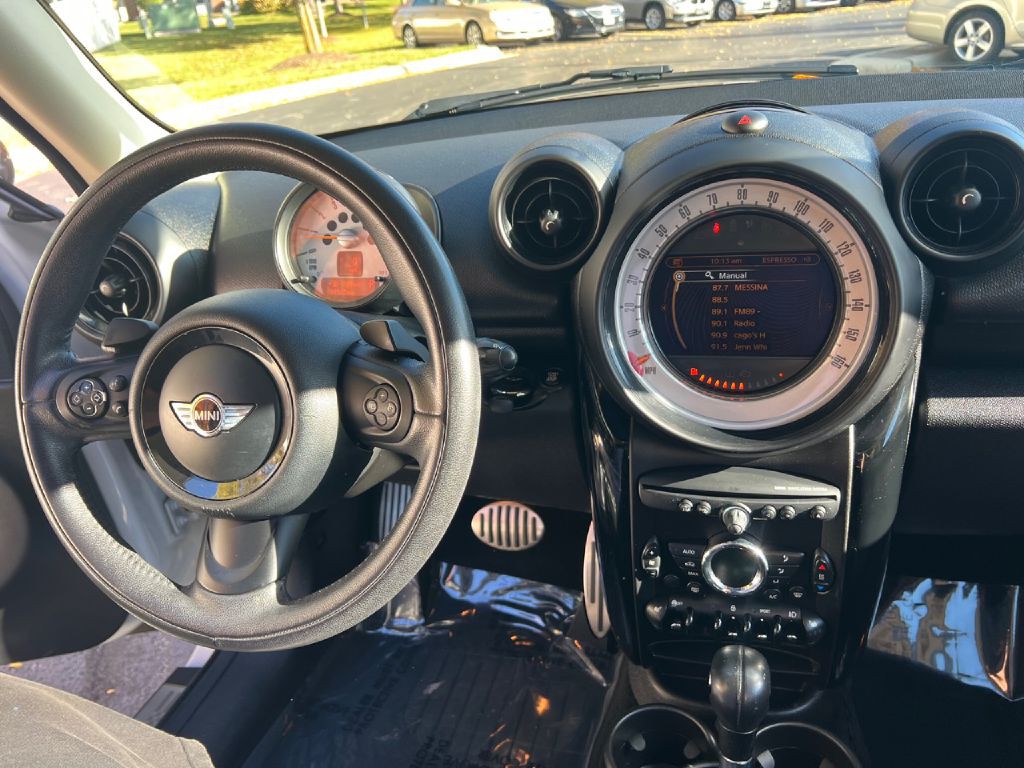 2014 MINI Cooper Image 29