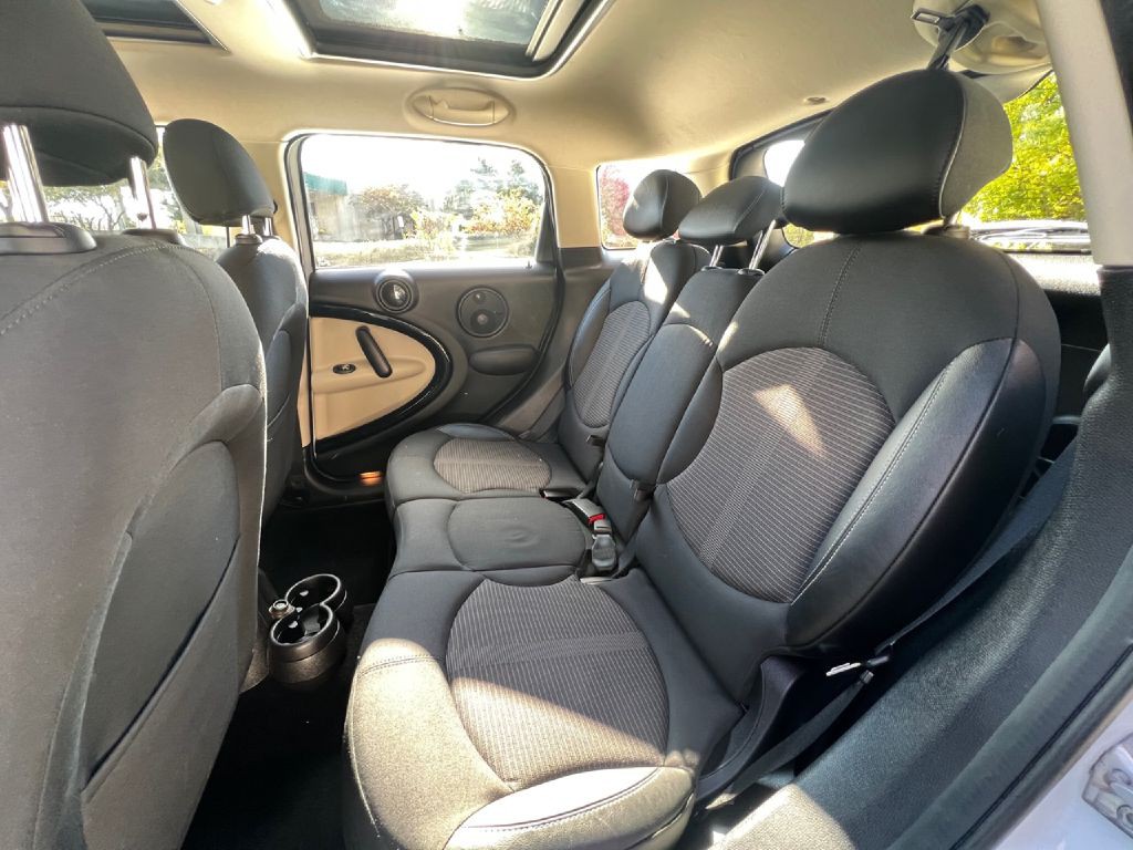 2014 MINI Cooper Image 38