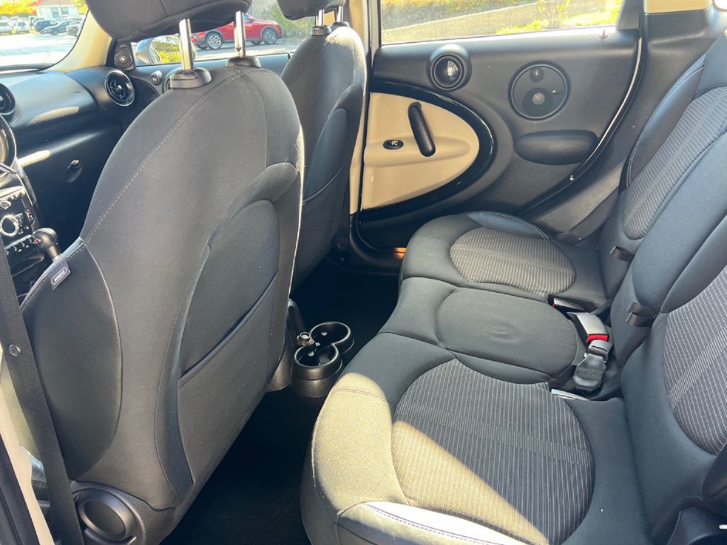 2014 MINI Cooper Image 39