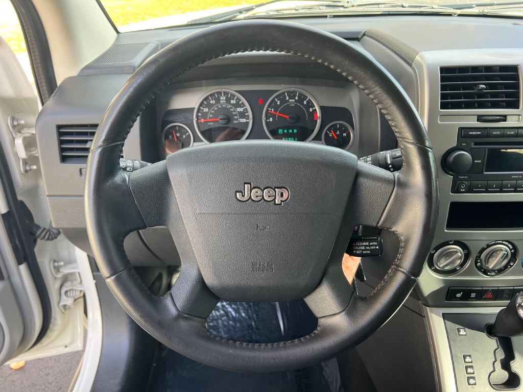 2007 Jeep Compass Image 28