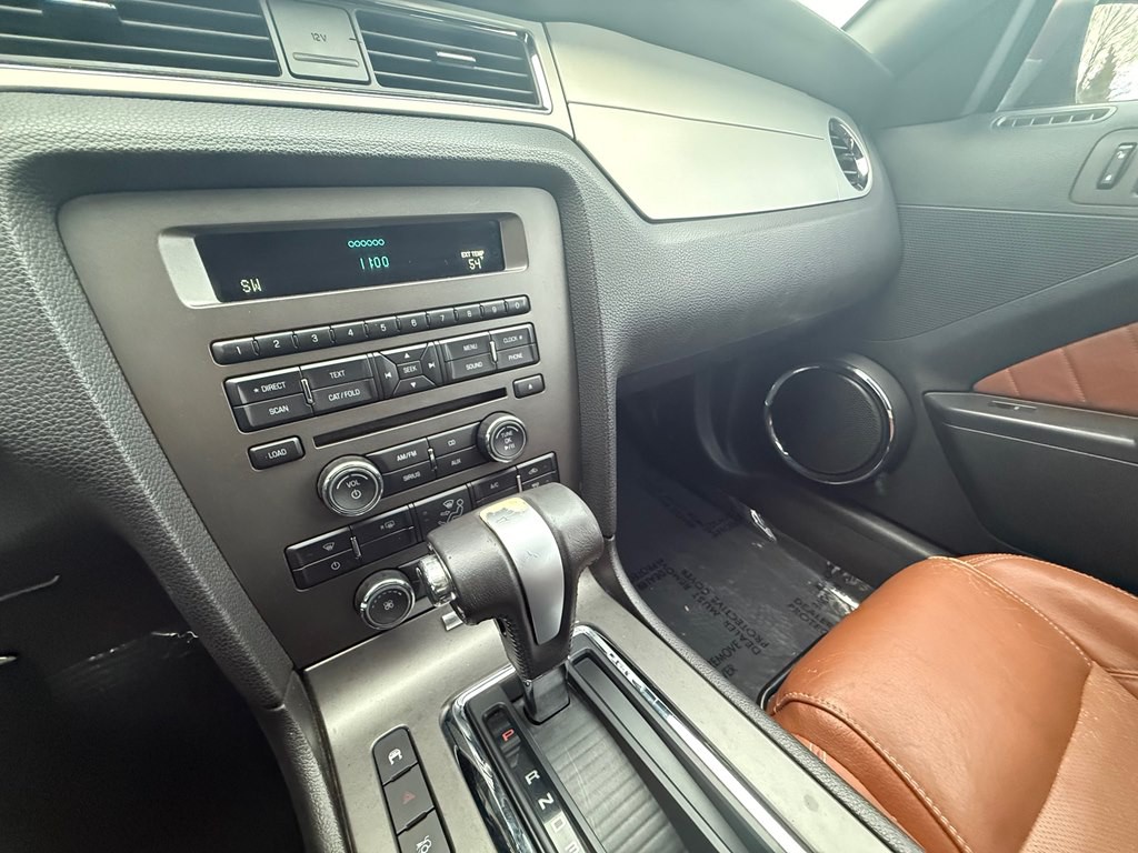 2010 Ford Mustang Image 22