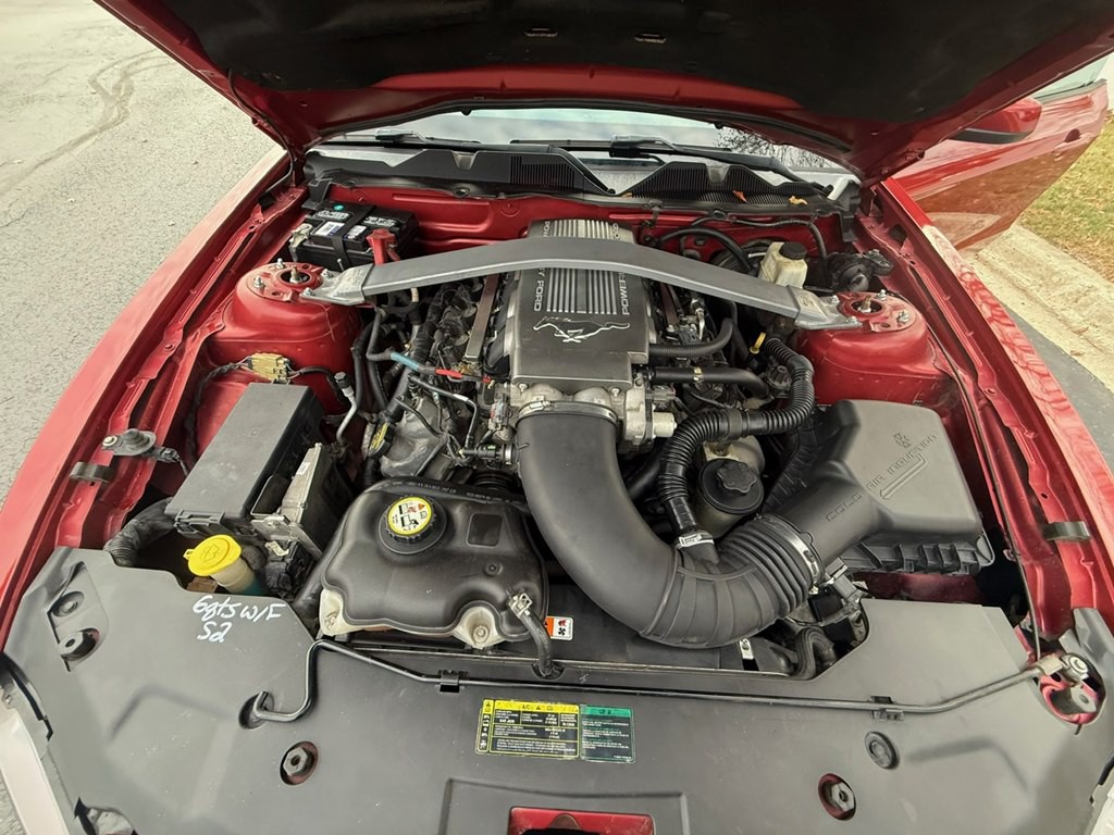 2010 Ford Mustang Image 23