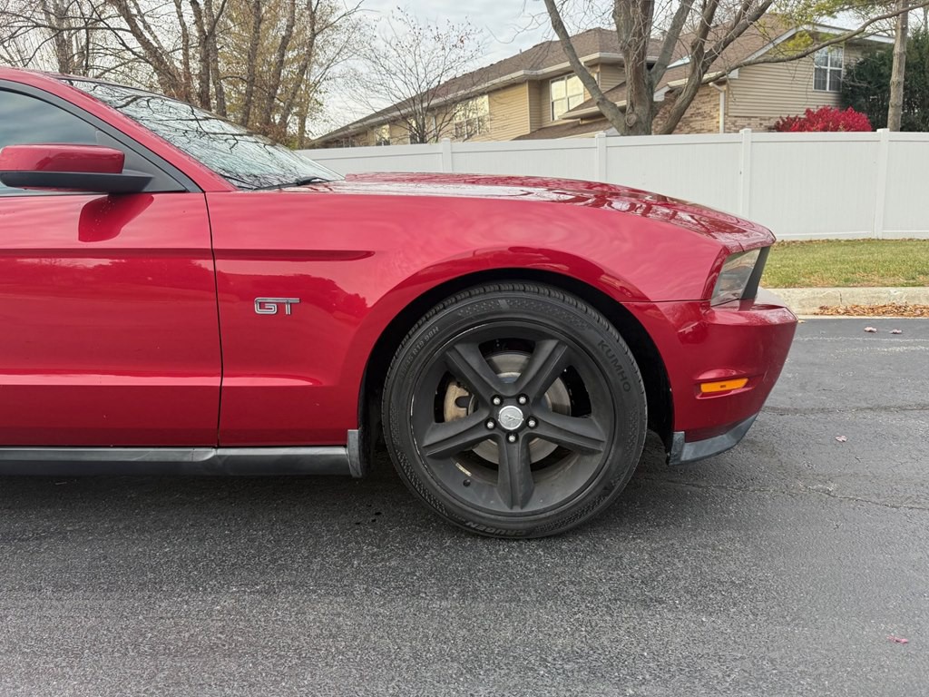 2010 Ford Mustang Image 31