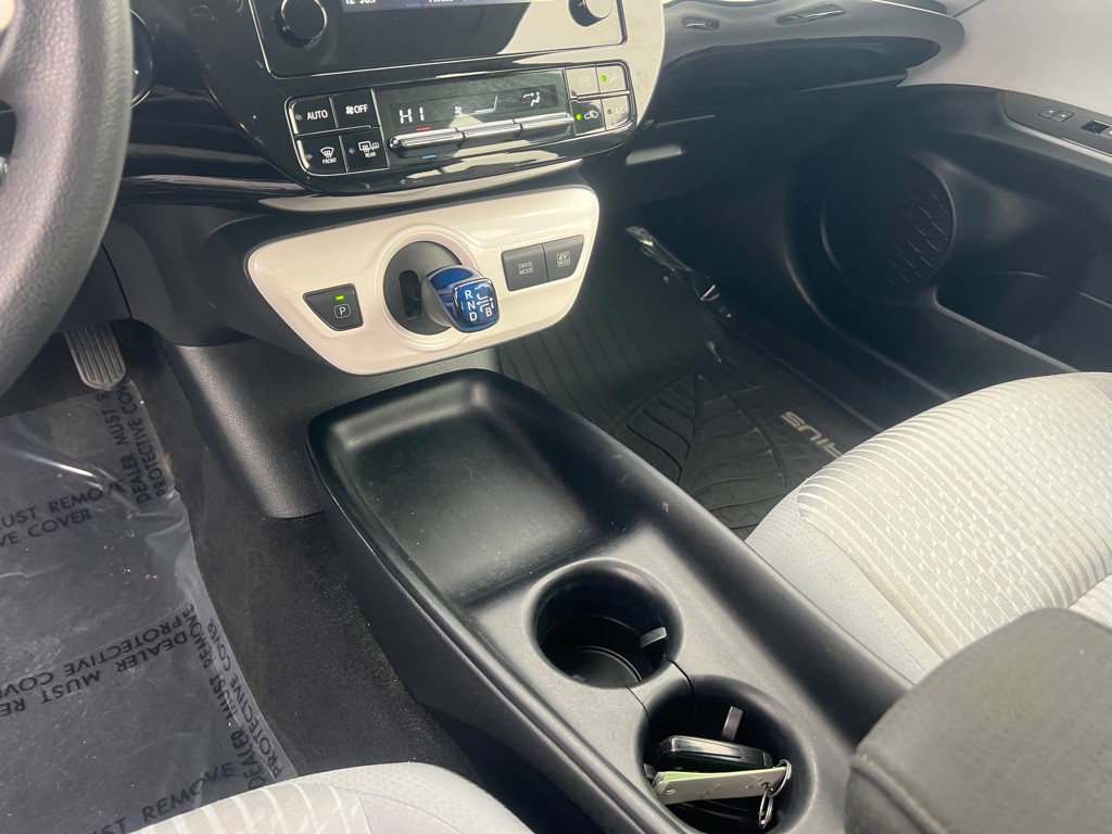 2018 Toyota Prius Image 35