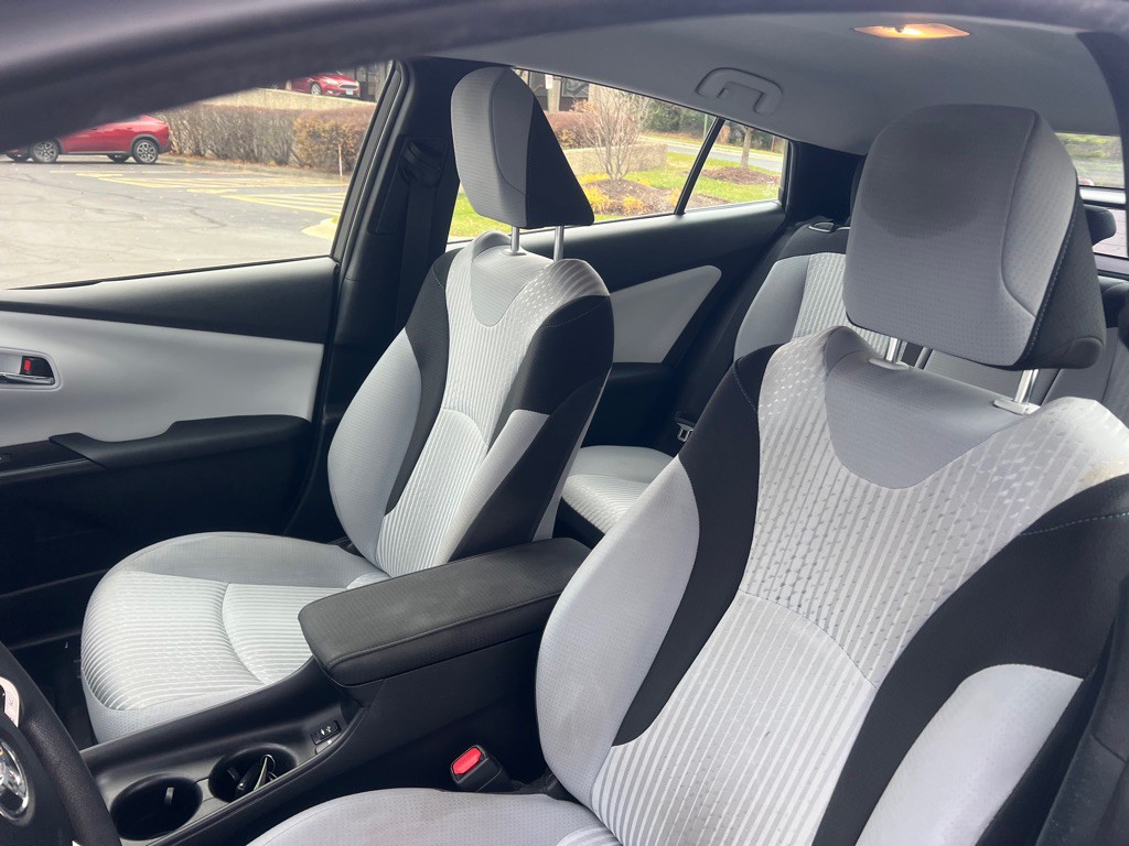 2018 Toyota Prius Image 39