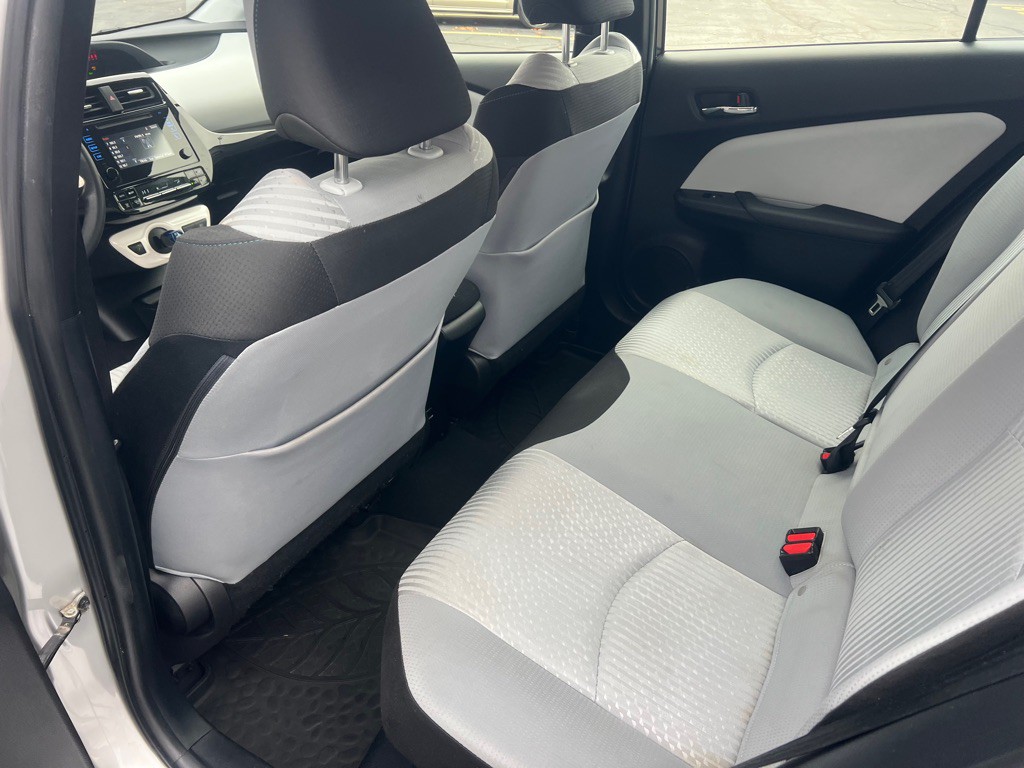 2018 Toyota Prius Image 42