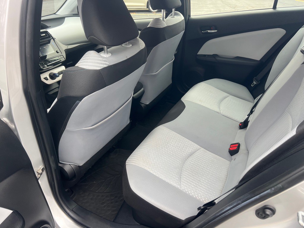 2018 Toyota Prius Image 44