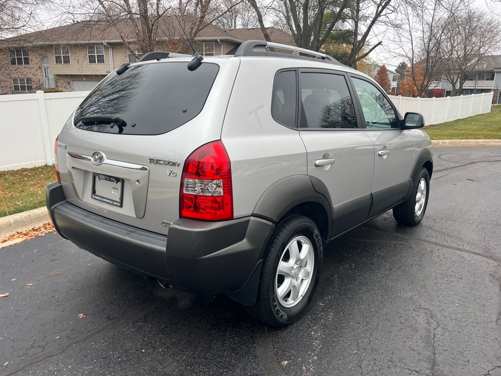 2005 Hyundai Tucson Image 8