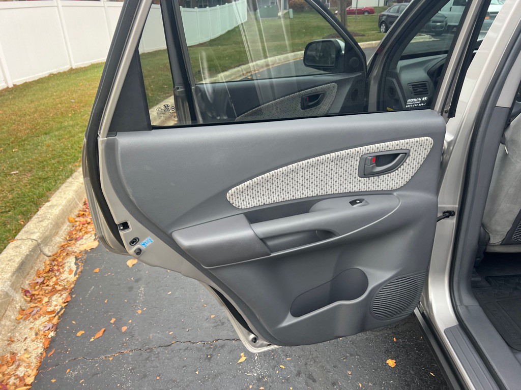 2005 Hyundai Tucson Image 39