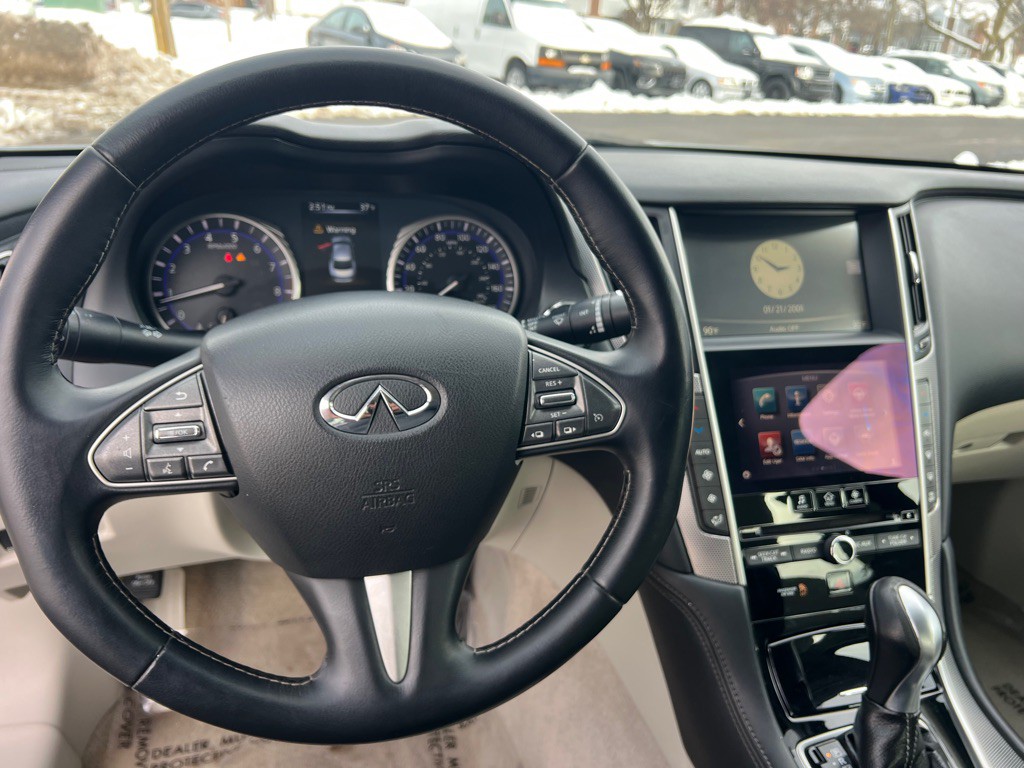 2014 INFINITI Q50 Image 25