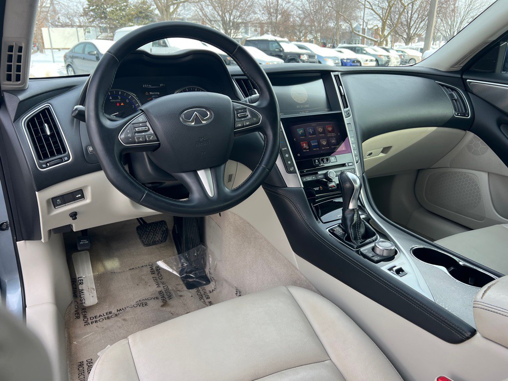 2014 INFINITI Q50 Image 41