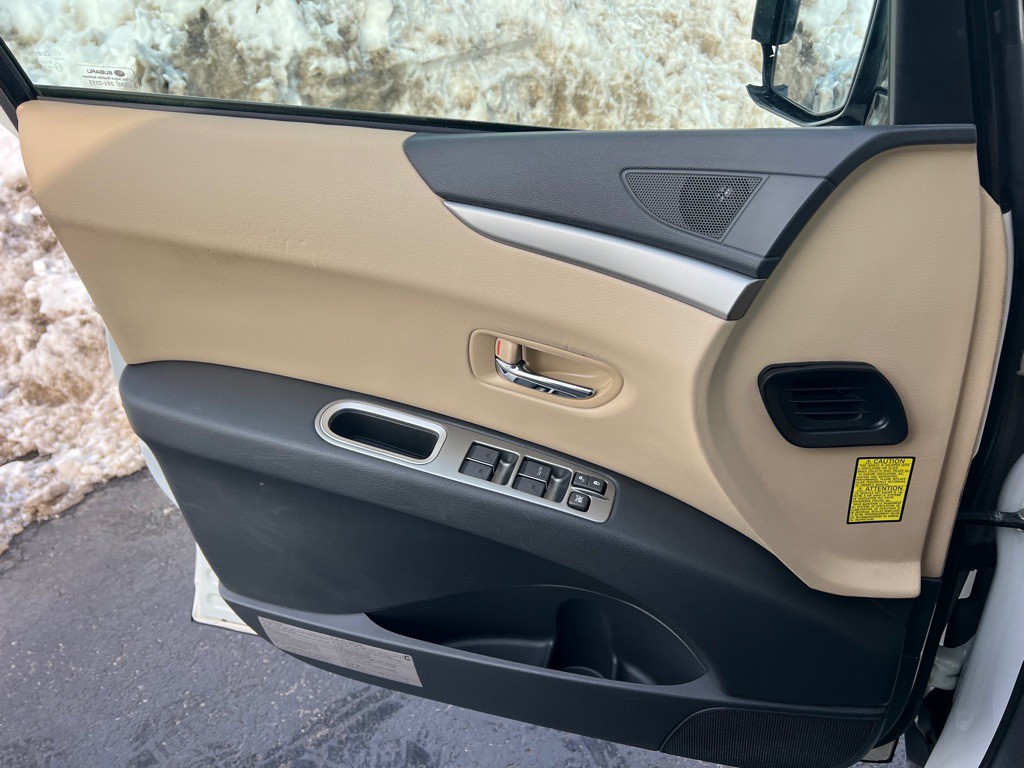 2010 Subaru Tribeca Image 30