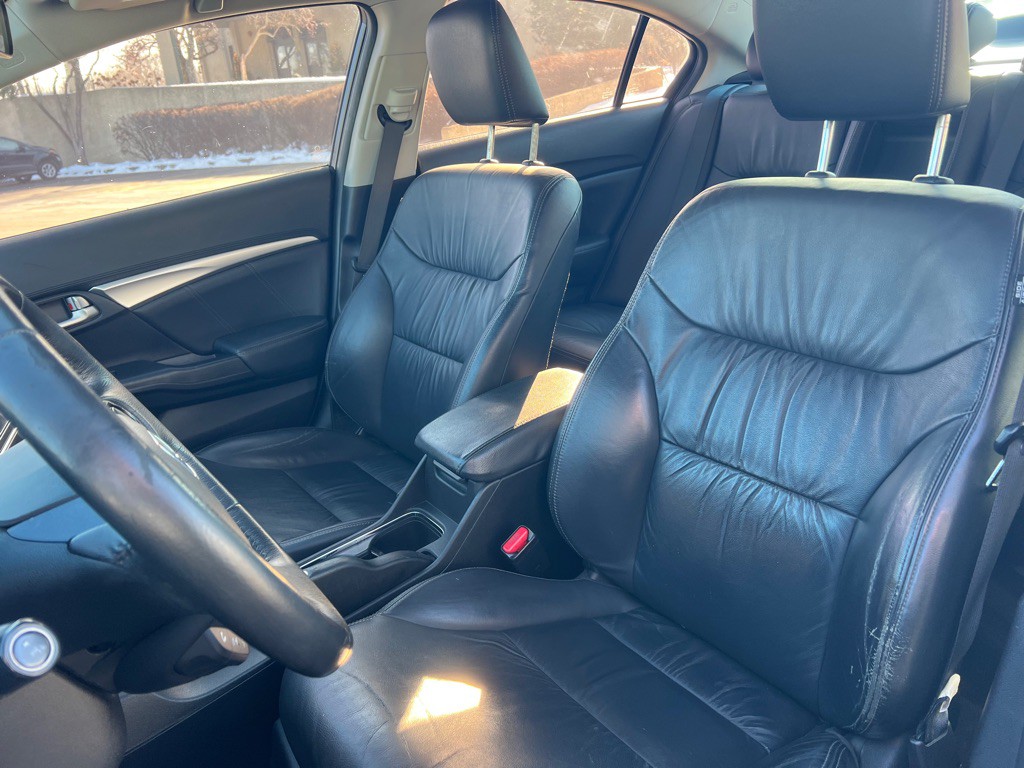 2015 Honda Civic Image 33