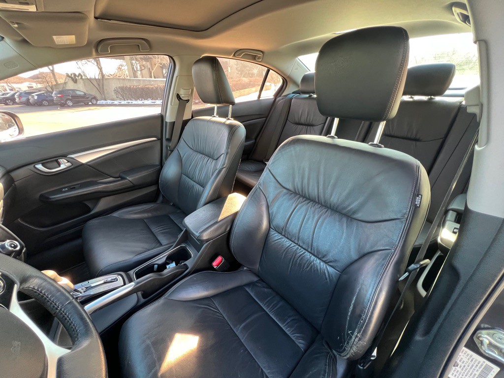 2015 Honda Civic Image 35